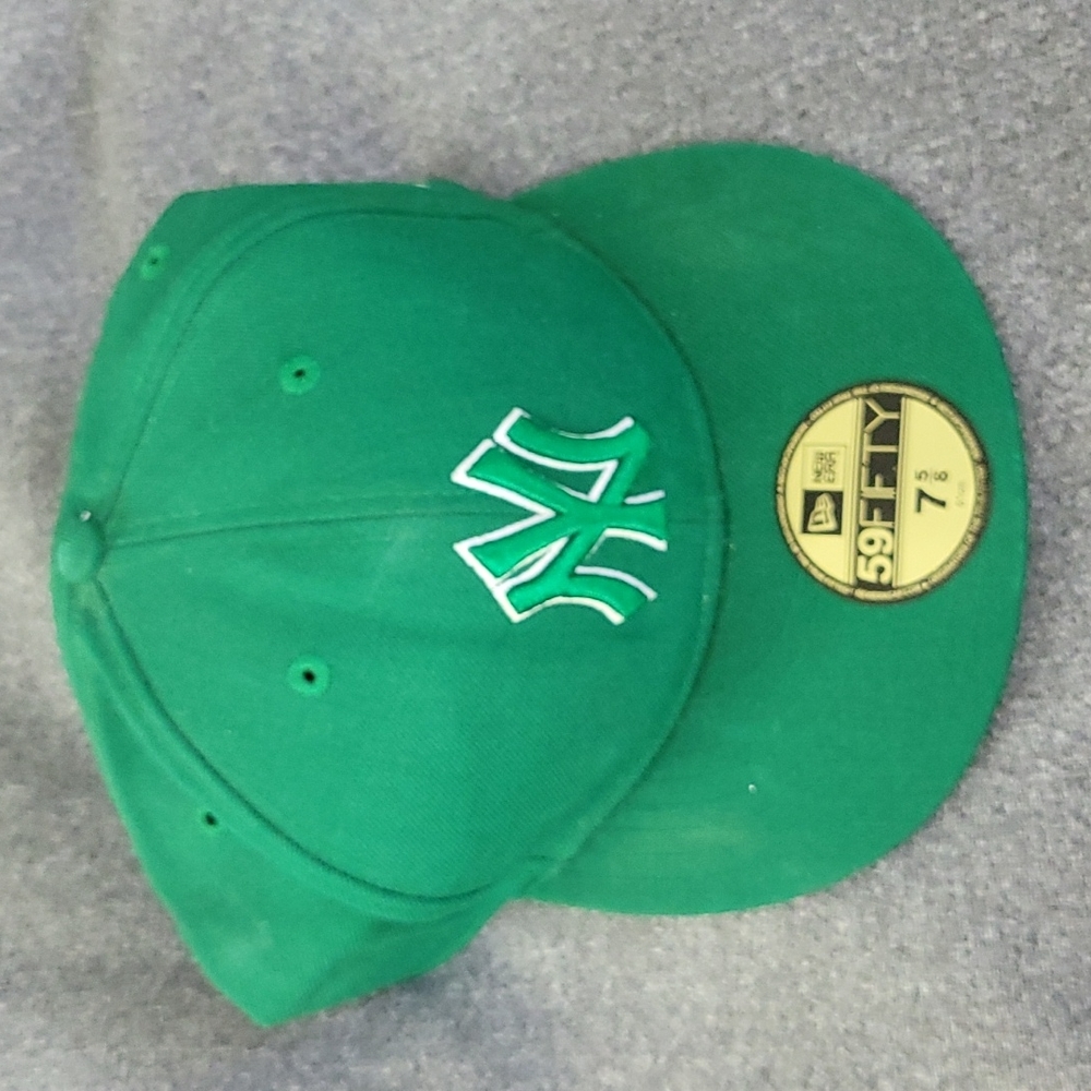 Green New Era 59 Fifty Fitted Hat size 7 5/8